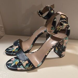 Almost new Ann Taylor floral heeled sandals